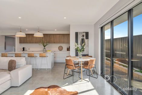 2 Opal Mews, Hawley Beach, TAS 7307