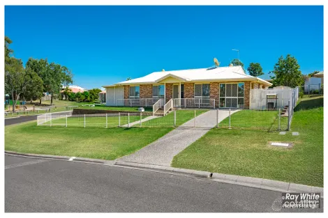 18 Poole St, Kawana, QLD 4701