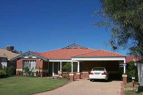 11 Mary Mackillop Glen, Queens Park, WA 6107