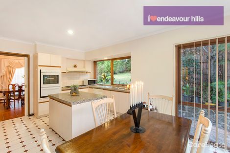 Property photo of 8 Armiston Court Endeavour Hills VIC 3802