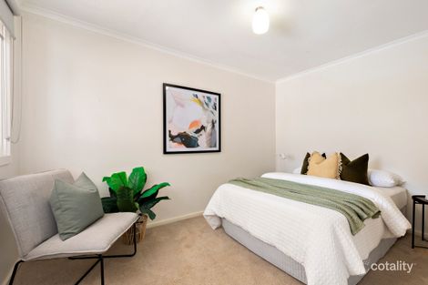 Property photo of 2 Ambon Avenue Deer Park VIC 3023