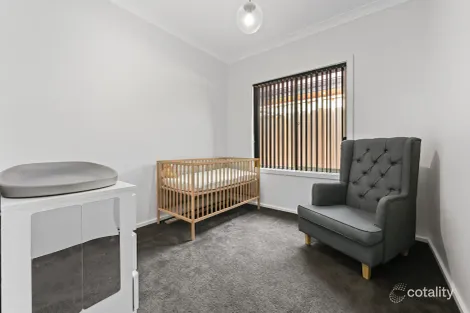 Property photo of 18 Gravity Grove Munno Para West SA 5115