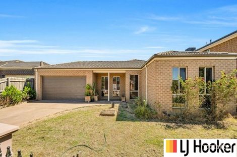 Property photo of 6 Kirwan Drive Cranbourne East VIC 3977