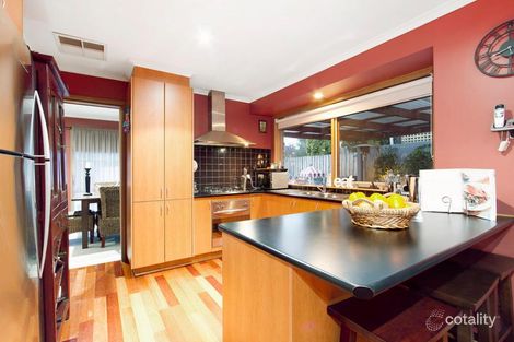 Property photo of 19 Hamstead Court Endeavour Hills VIC 3802