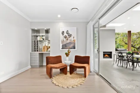 Property photo of 5 Bennett Place Castle Hill NSW 2154