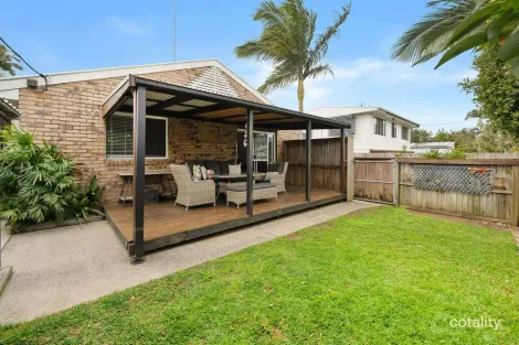 Property photo of 1/74 Greenoaks Drive Coolum Beach QLD 4573
