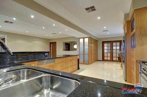 Property photo of 29 East Road Hocking WA 6065