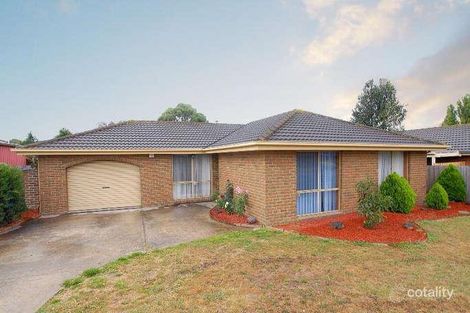 102 Lesdon Ave, Cranbourne, VIC 3977