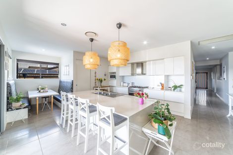 6 Garden Grove St, Carrara, QLD 4211