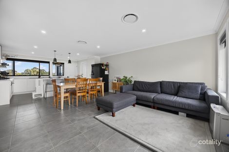 Property photo of 16 Balook Crescent Bradbury NSW 2560