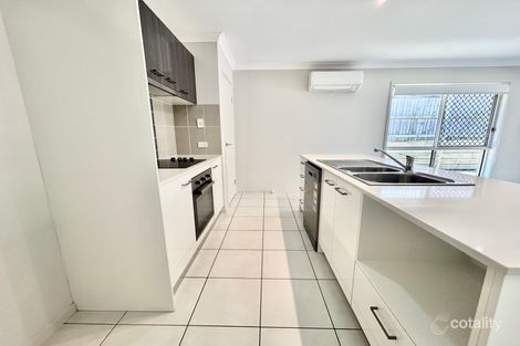 Property photo of 29 Cornforth Crescent Kirkwood QLD 4680