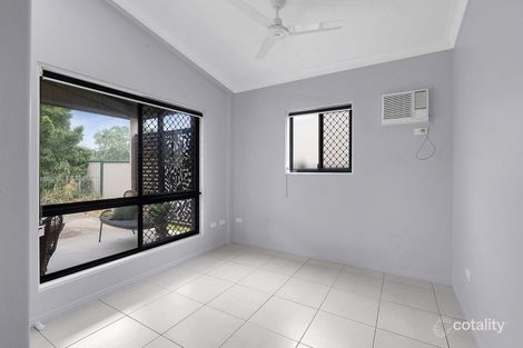 Property photo of 2/268 Dunbar Street Koongal QLD 4701