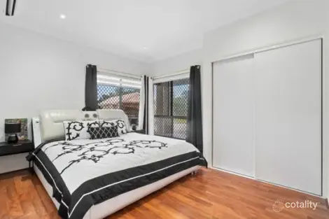 Property photo of 120 Falkland Street East Pallara QLD 4110