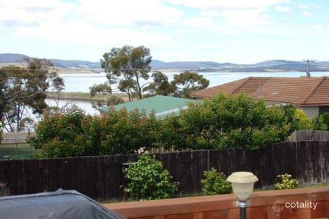 Property photo of 19 Third Avenue Midway Point TAS 7171