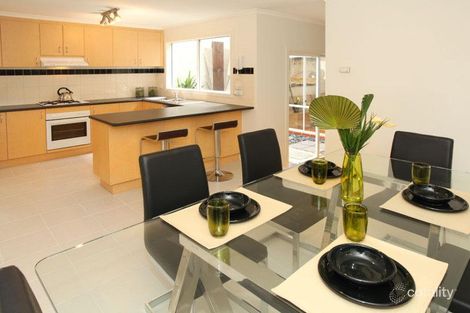 Property photo of 2 Tulloch Grove Glen Waverley VIC 3150