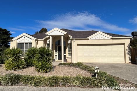 Property photo of 8 Fairbairn Way Caroline Springs VIC 3023