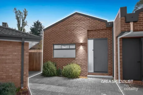 Property photo of 2/4 Daryl Court Hampton Park VIC 3976