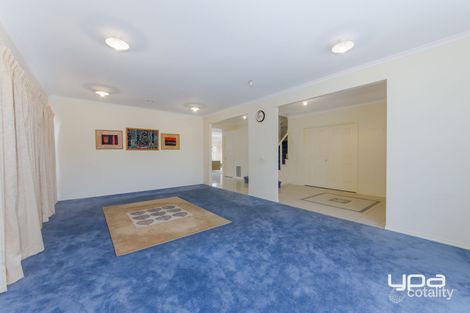 Property photo of 9 Tamborine Way Caroline Springs VIC 3023