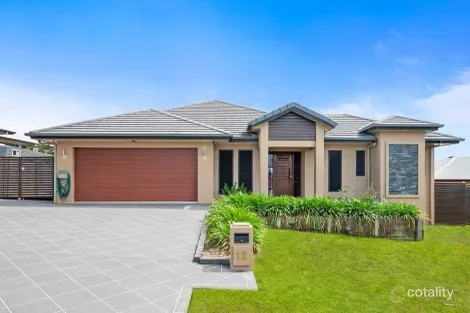12 Genesta Ct, Bushland Beach, QLD 4818