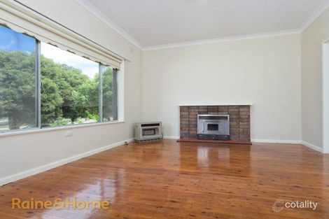 Property photo of 22 Waratah Street Kooringal NSW 2650