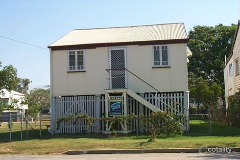 Property photo of 420 Quay Street Depot Hill QLD 4700