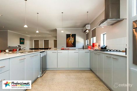 Property photo of 25 Diamantina Boulevard Byford WA 6122