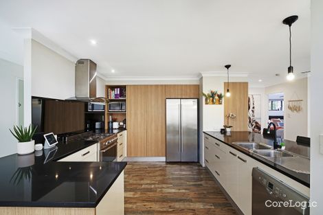 Property photo of 16 Verden Close Green Point NSW 2251