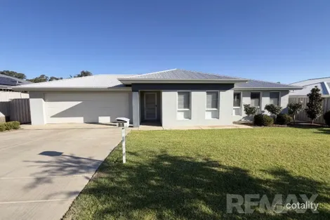 11 Yenda Ave, Gobbagombalin, NSW 2650