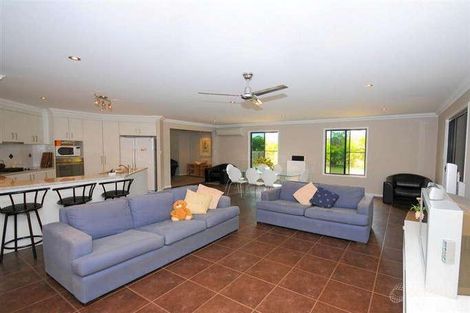 Property photo of 4 Avery Court Dundowran Beach QLD 4655