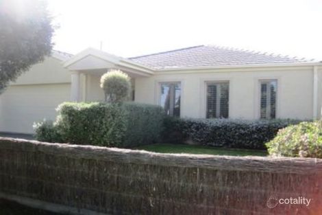 19 Alexander Ave, Mornington, VIC 3931