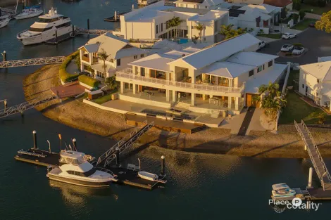 Property photo of 2 Wildfire Court Newport QLD 4020