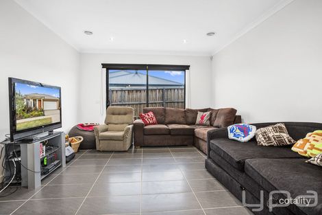 Property photo of 36 Kurrali Crescent Werribee VIC 3030