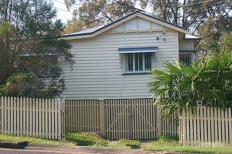 15 Gibson Cres, Holland Park, QLD 4121