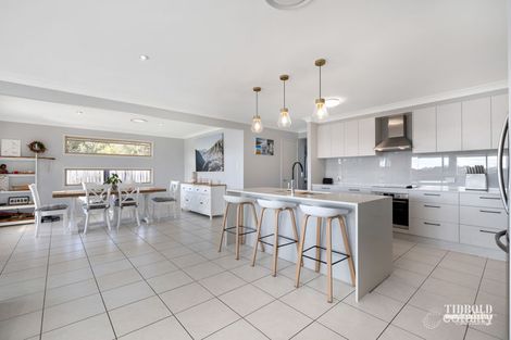 Property photo of 2 Kelby Close Redland Bay QLD 4165