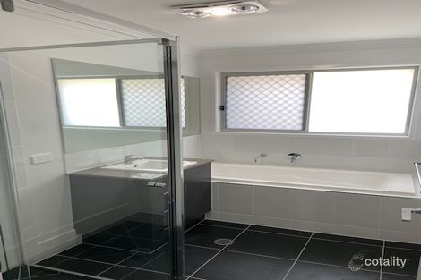 Property photo of 1/44 Mackellar Way Walloon QLD 4306