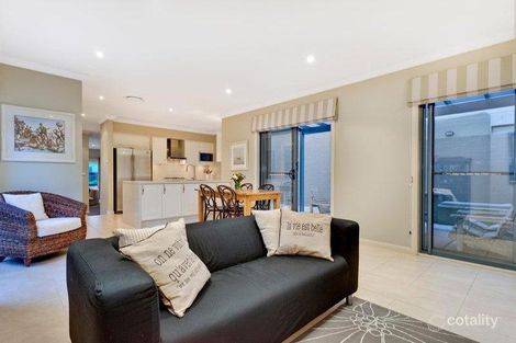 Property photo of 9 Shearwater Drive Warriewood NSW 2102