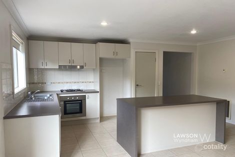 Property photo of 18 Arthur Close Truganina VIC 3029