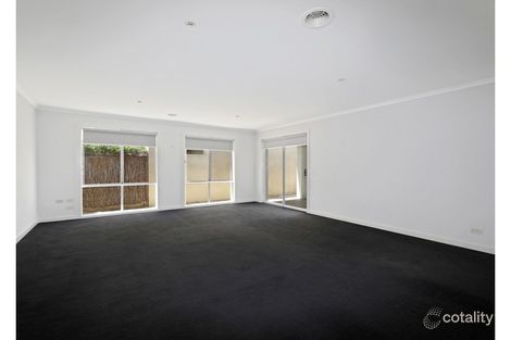 Property photo of 47 Sovereign Manors Crescent Rowville VIC 3178