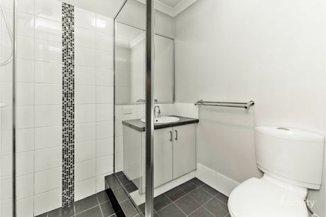 Property photo of 5/41 Bluebell Avenue High Wycombe WA 6057