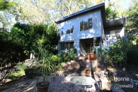Property photo of 8 Crystal Avenue Pearl Beach NSW 2256