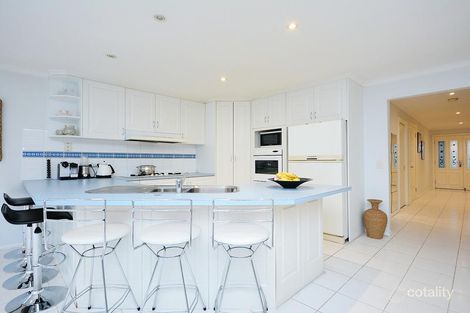 Property photo of 47 Lakes Drive Craigieburn VIC 3064