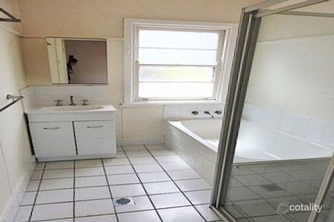 Property photo of 6 Brock Street Young NSW 2594