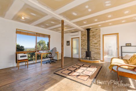 Property photo of 25 Kennedy Road St Andrews VIC 3761