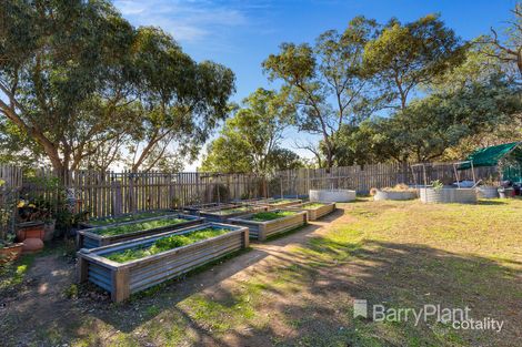 Property photo of 25 Kennedy Road St Andrews VIC 3761