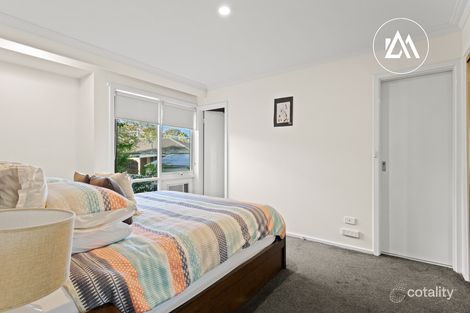Property photo of 2 Effron Court Frankston VIC 3199