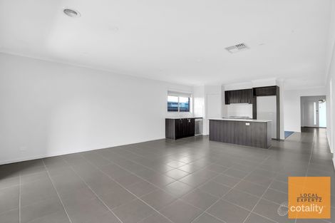 Property photo of 17 Burswood Circuit Harkness VIC 3337