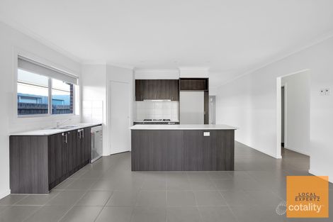 Property photo of 17 Burswood Circuit Harkness VIC 3337