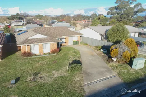 Property photo of 10 Burton Street Blayney NSW 2799