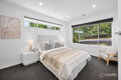 Property photo of 22 Challambra Crescent Highton VIC 3216