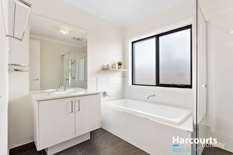 Property photo of 8 Buckley Street Doreen VIC 3754